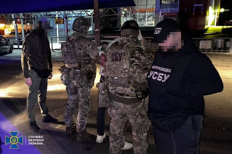 Студент планував підірвати автобус з військовими у Рівному