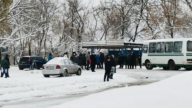 Люди перекрыли дорогу на Харьковщине из-за отсутствия отопления 02