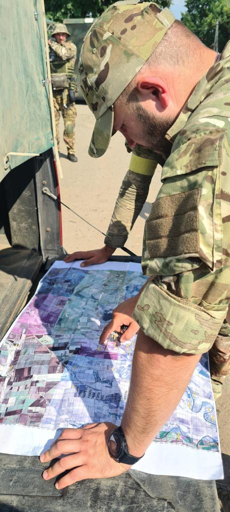 Командир батальйону Цунамі Олександр Гостіщев: На Херсонщині нам траплялися орки, які перевдягнулися в цивільне 05 Командир батальйону Цунамі Олександр Гостіщев: На Херсонщині нам траплялися орки, які перевдягнулися в цивільне 05