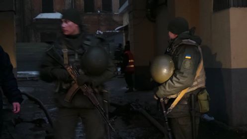 Пожар в центре Киева: огонь охватил историческое здание, пламя удалось локализировать 03