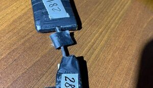 Журналист Портников нашел "прослушку" в квартире во Львове, где проживает с начала войны. ФОТО