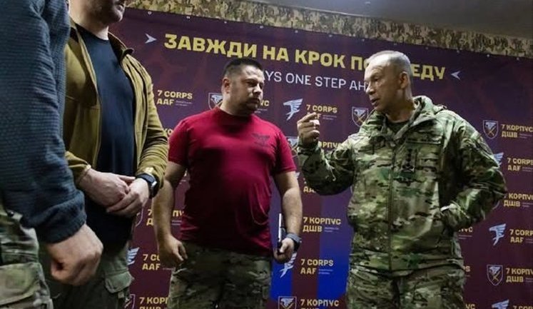 Сирський відвідав Покровський напрямок: "Командир, який приховує правду про ситуацію на полі бою, не має права бути командиром". ФОТОрепортаж