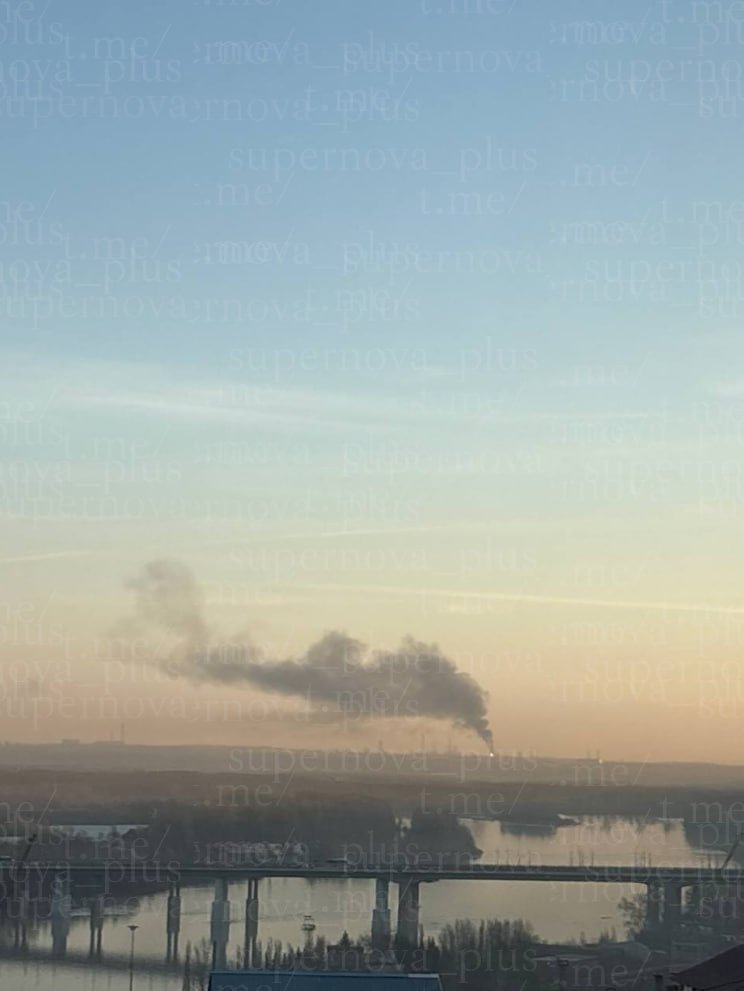 Уфа під атакою дронів: що відомо про пожежі на НПЗ і в місті