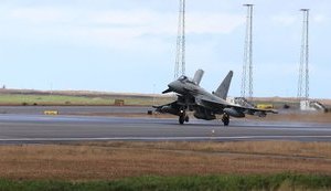 Истребители НАТО перехватили в Исландии российские бомбардировщики