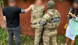 На Тернопольщине задержан работник ТЦК, который торговал гуманитарными автомобилями для ВСУ. ФОТОРЕПОРТАЖ