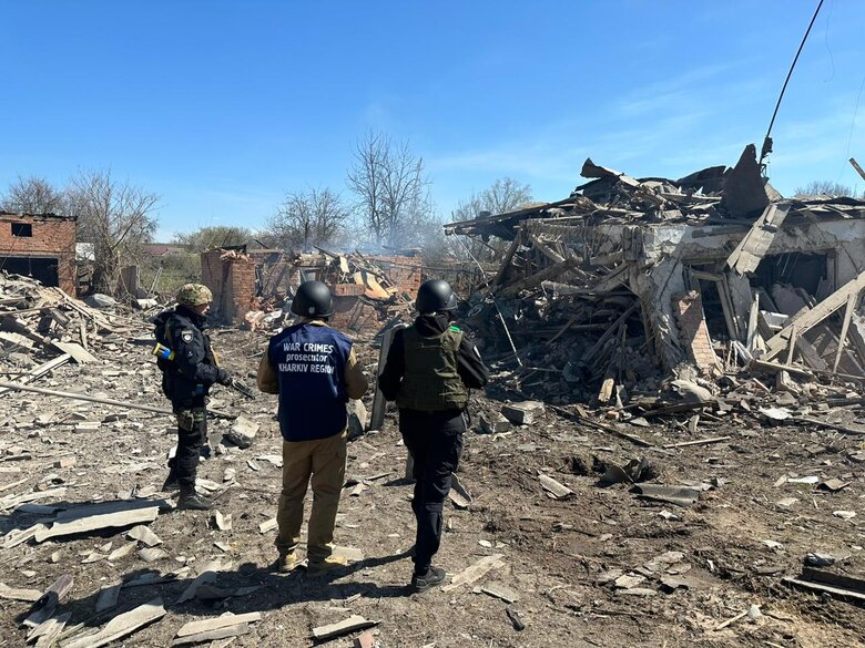 Наслідки ворожих обстрілів Харківщини: зруйновані та пошкоджені житлові будинки, господарчі споруди та об’єкт інфраструктури 04 Наслідки ворожих обстрілів Харківщини: зруйновані та пошкоджені житлові будинки, господарчі споруди та об’єкт інфраструктури 04