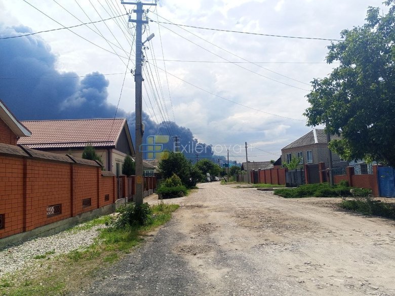 НПЗ Слов'янський у Краснодарському краї РФ продовжує горіти
