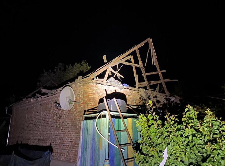 Occupiers shelled Nikopol district of Dnipropetrovsk region three times with heavy artillery, 18-year-old boy was killed 01