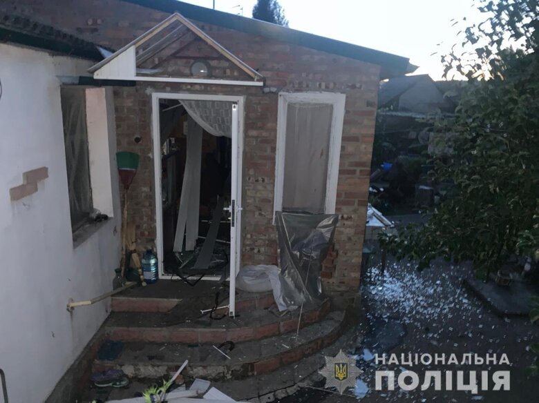 Оккупанты за сутки обстреляли 12 населенных пунктов Донецкой области, больше всего прилетов в Авдеевке. Есть погибшие и раненые, - Нацполиция 11