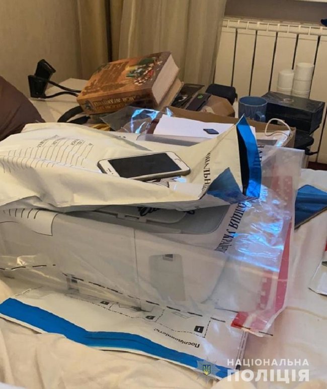 У Києві іноземка зі співмешканцем торгувала підробленими довідками про відсутність COVID-19, - Нацполіція 01 У Києві іноземка зі співмешканцем торгувала підробленими довідками про відсутність COVID-19, - Нацполіція 01