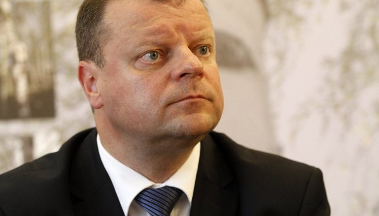 Украине нужно и дальше помогать летальным оружием, - премьер Литвы