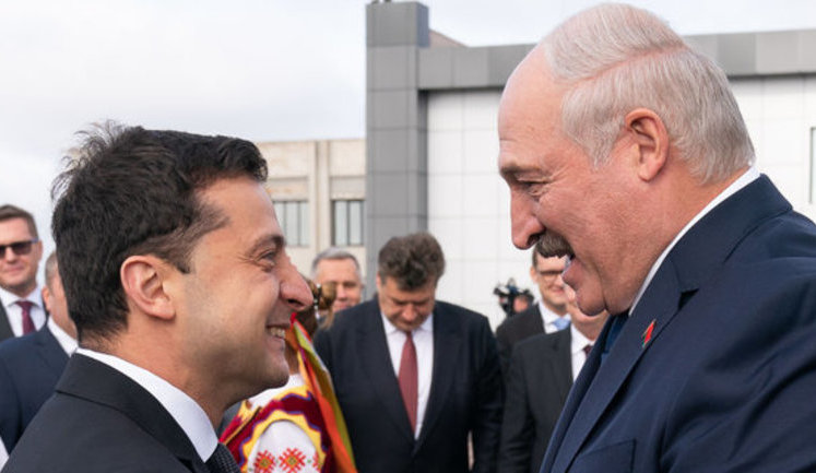 Зеленський прокоментував погрози Лукашенка припинити постачання палива в Україну
