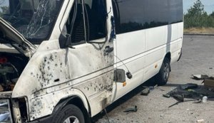 Россияне атаковали Запорожье дронами: повреждена маршрутка, есть пострадавшие. ФОТО
