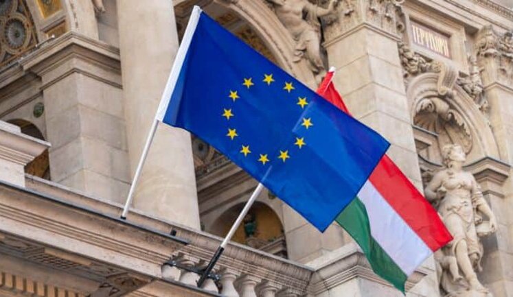 Угорщина блокує план ЄС щодо відмови від російських нафти та газу, - Politico
