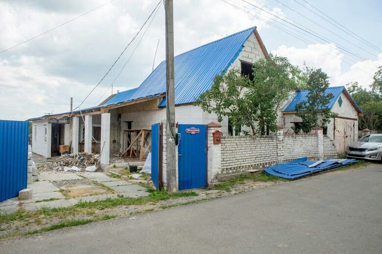 В селе Бузова в Киевской области началась программа восстановления жилья, пострадавшего от войны 07