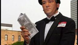 Финансировать новое пропрезидентское объединение будут Ахметов, Фирташ и Коломойский, – эксперт