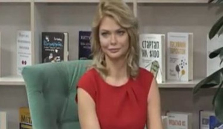 "Зовнішність - мій плюс. Я розумію, про що думає чоловік під час переговорів... Це дає мені якусь гнучкість... Можливість зайняти нестандартну позицію", - заступник міністра Клітіна. ВIДЕО