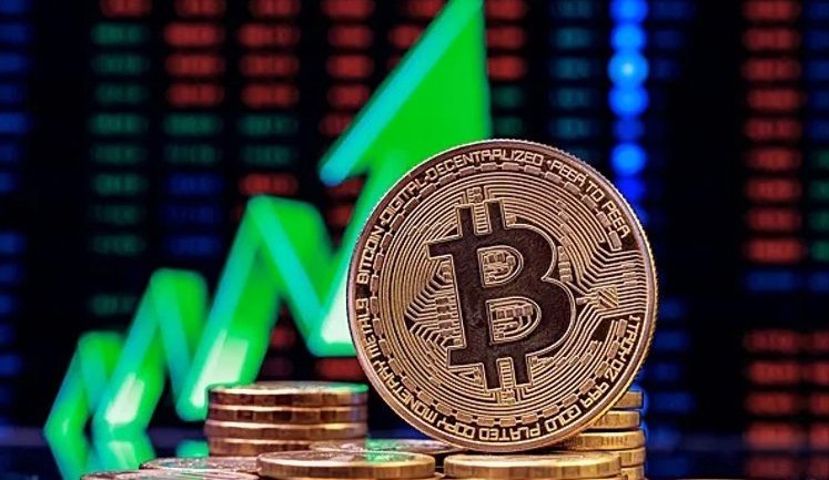 Ціна біткоїну зросла до $93 900, сягнувши двотижневого максимуму після рекордного падіння