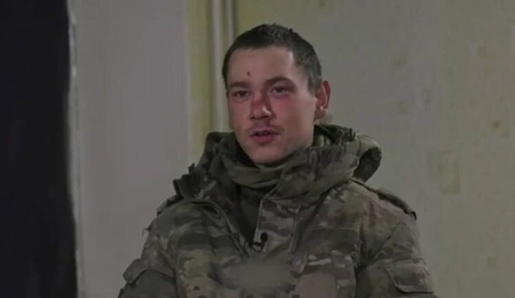 Occupiers practice group self-mutilation to avoid "meat" assaults: "We bunch up, throw RGD-5 and immediately call in on radio: "Bird threw at us!". VIDEO