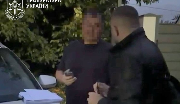 15 автомобілів для ЗСУ продали за понад 1,6 млн грн: директору фірми повідомили про підозру. ФОТО