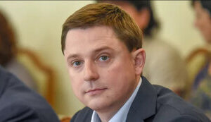 Олесь Довгий написал заявление о сложении депутатских полномочий