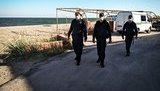 Наряды Нацгвардии усиливают пляжи и зоны отдыха на побережье Азовского моря. ФОТО