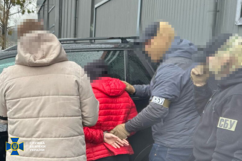 СБУ та ДБР затримали керівника податкової служби Сумщини на хабарі