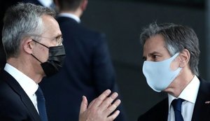 Блинкен и Столтенберг обсудили необычную военную активность России вблизи Украины, - Госдеп