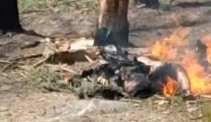 Оккупант снимает своего ликвидированного соратника: "Только-что у#бало, один - 200!". ВИДЕО