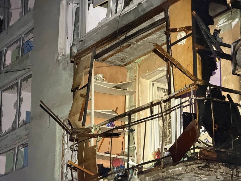 Drone attack on Odesa: high-rise building damaged, four people injured