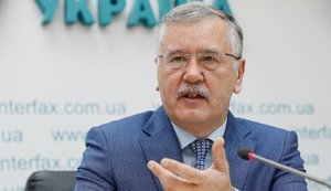 Гриценко о росте экспорта медтоваров из Китая: Пандемия показала, что реальный сектор экономики должен стать базовым и приоритетным