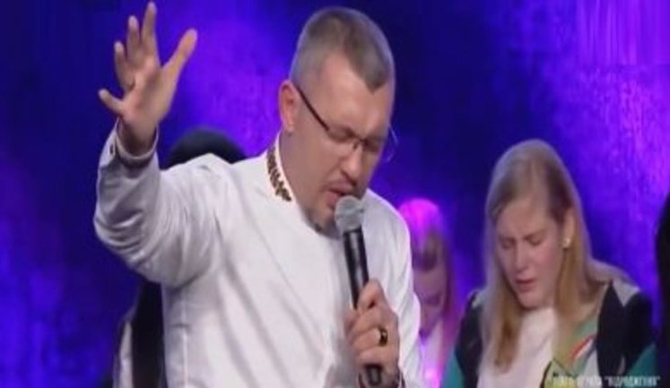 Наркотики, секс без згоди, збочення і знущання: найближчі експомічники "апостола" Мунтяна й актора "Слуги народу" про його "таїландські проповіді". ВIДЕО