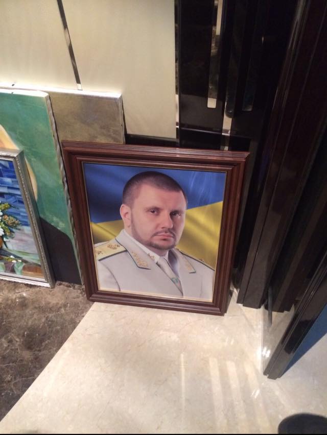 ГСЧС рутинно пилит двери квартир Клименко, - Матиос 01