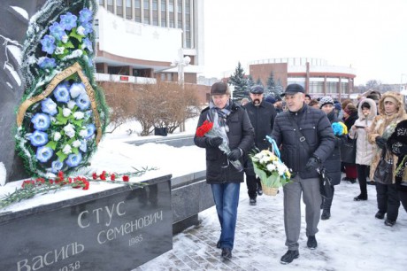 В годовщину рождения Стуса его память почтили в Виннице 01