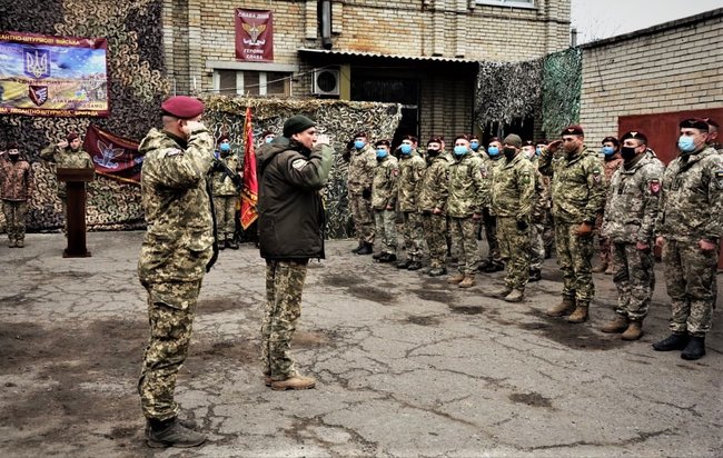 Командування ОС привітало українських десантників із Днем ДШВ 01