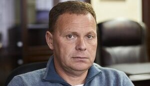Президента "Київміськбуду" Кушніра відсторонили від посади після розслідувань про Еверест і віллу у Франції