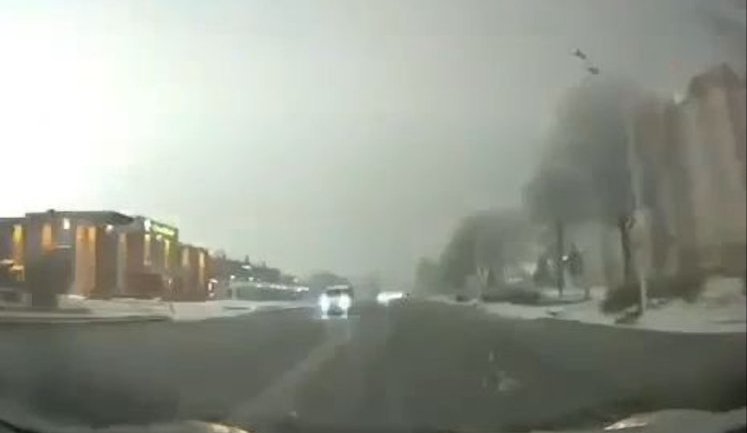 На Сахаліні стався вибух на ТЕЦ - десятки населених пунктів РФ без світла. ВIДЕО