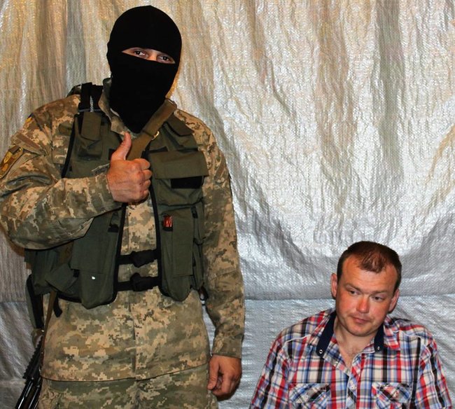 Разведчики 93-й ОМБ провели удачную операцию по возвращению предателя Бидусенко, сбежавшего к террористам год назад 01