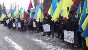 Під будівлею АМКУ зібралися ті, хто хочуть, щоб "лотерейні забігайлівки" та "однорукі бандити" і далі розмножувалися, - Шалайський