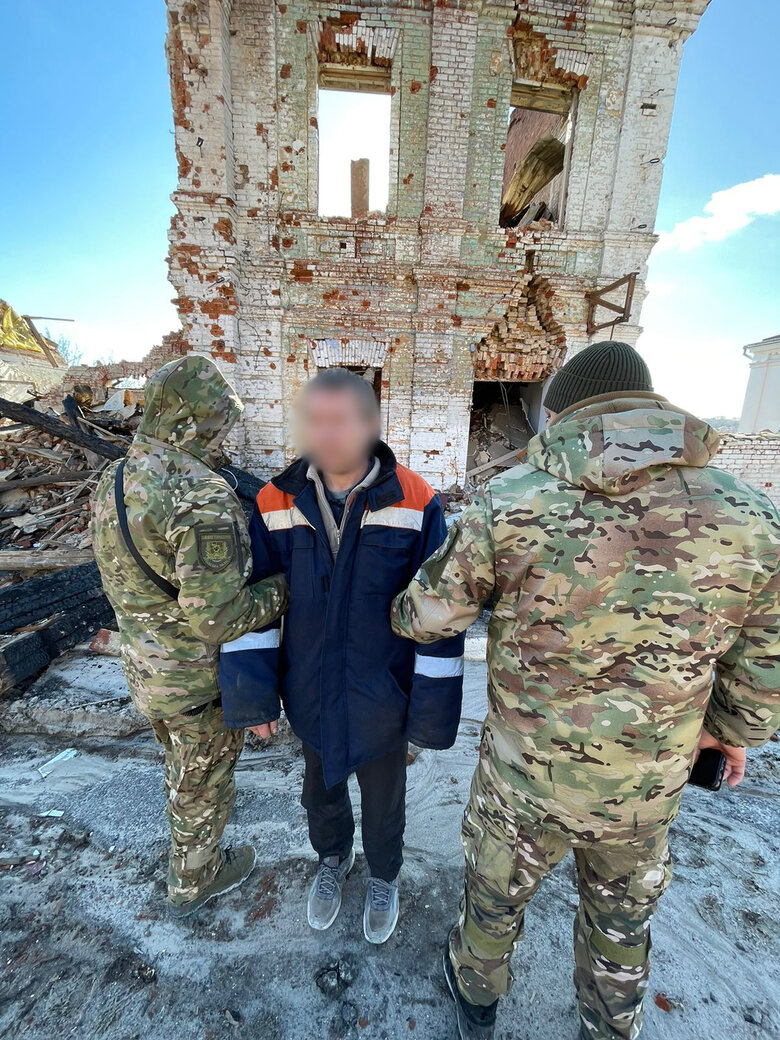 Військовослужбовець армії РФ затриманий у селищі Куп’янськ-Вузловий на Харківщині, - Нацполіція 01