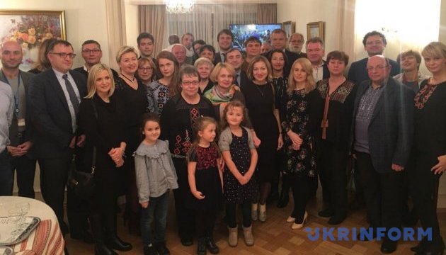 В Варшаве и Страсбурге отметили День Достоинства и Свободы 05 В Варшаве и Страсбурге отметили День Достоинства и Свободы 05