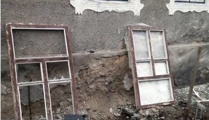 В СЦКК показали последствия обстрела наемниками РФ жилых домов в Трехизбенке. ФОТОрепортаж