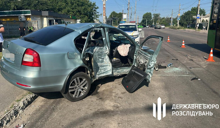 Пьяный правоохранитель совершил ДТП в Житомире: погибла 16-летняя девушка. ФОТО