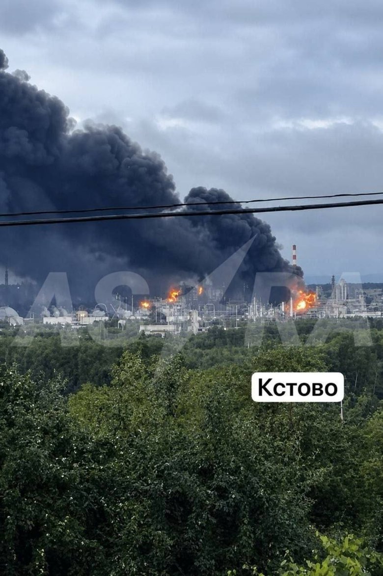 горить НПЗ у Кстово