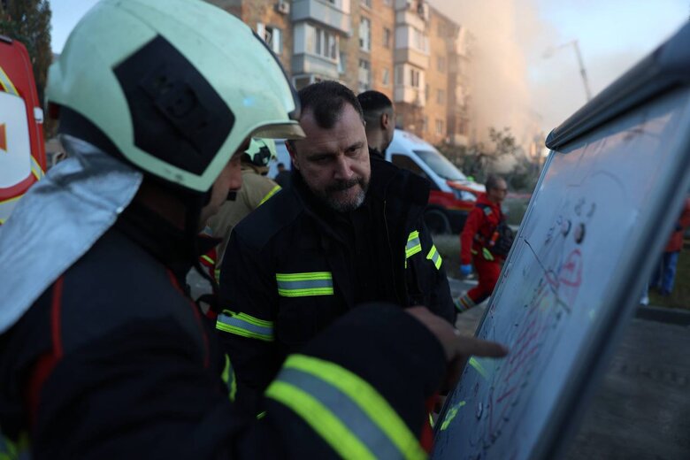 Newly formed Delta unit rescues Kyiv residents from under rubble after rocket attack