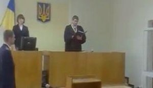 Студентке, жарившей яичницу на Вечном огне, судья Киреев дал три года лишения свободы с отсрочкой. + ВИДЕО (обновлено)