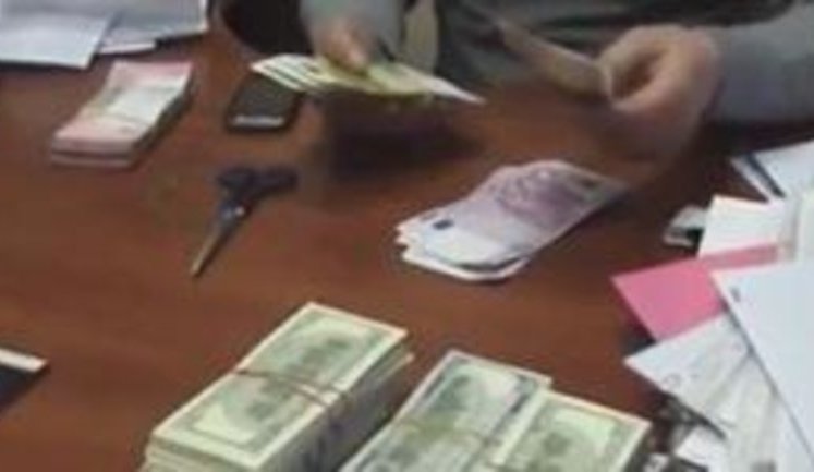 "These are my son's savings" - police searched office of Kyiv Traffic Police heads. VIDEO