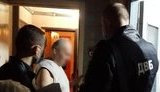 Взяли в "заручники" і вимагали $10 тис.: у Києві трьох поліцейських підозрюють у викраденні людини. ФОТОрепортаж