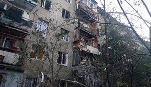 Враг нанес удар по Белгороду-Днестровскому: ранен человек, пострадали многоэтажки. ФОТОрепортаж