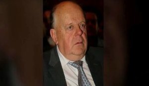 Шушкевич запропонував позбавити російську мову в Білорусі статусу державної. ВIДЕО